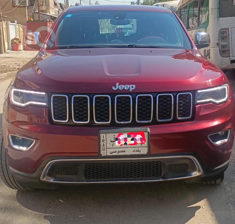 جیپ گراند شیرۆکی